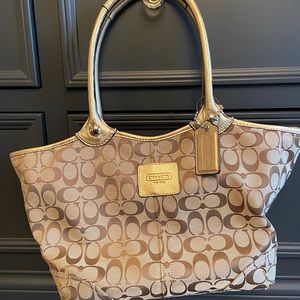 Coach Bleeker Signature Tote